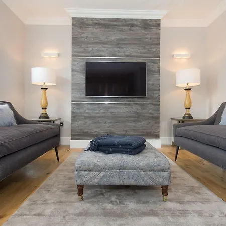 Belford By Serviced *