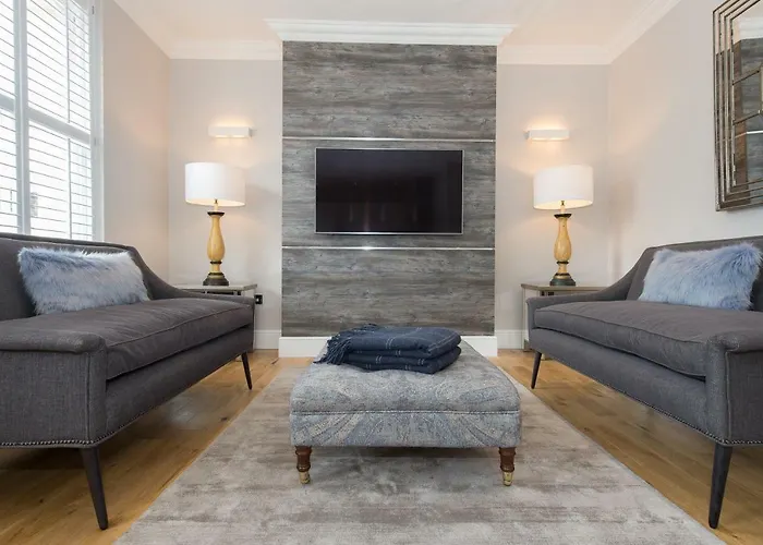 Belford By Serviced *